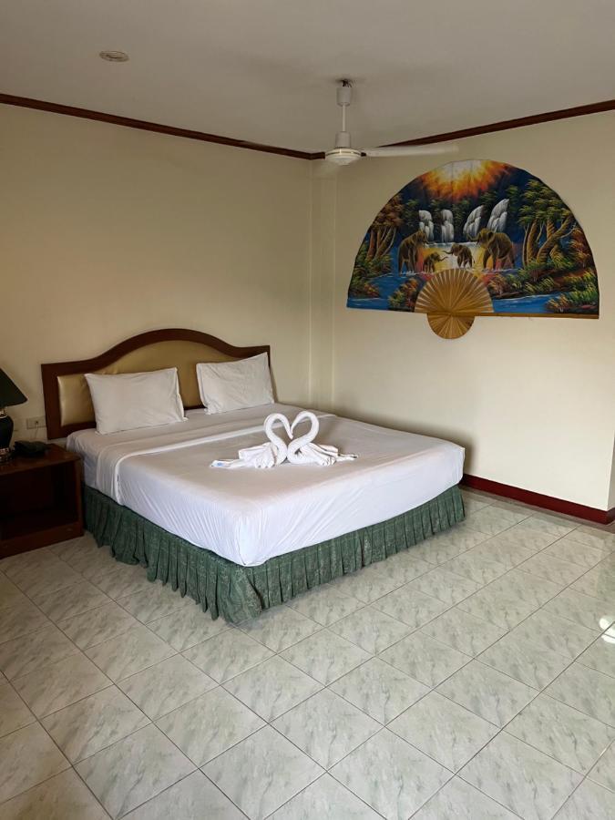 Lewiinski'S Hotel Pattaya ภายนอก รูปภาพ