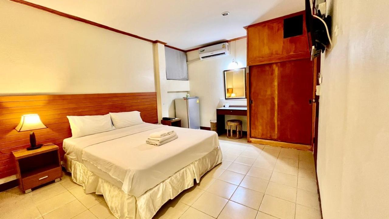 Lewiinski'S Hotel Pattaya ภายนอก รูปภาพ