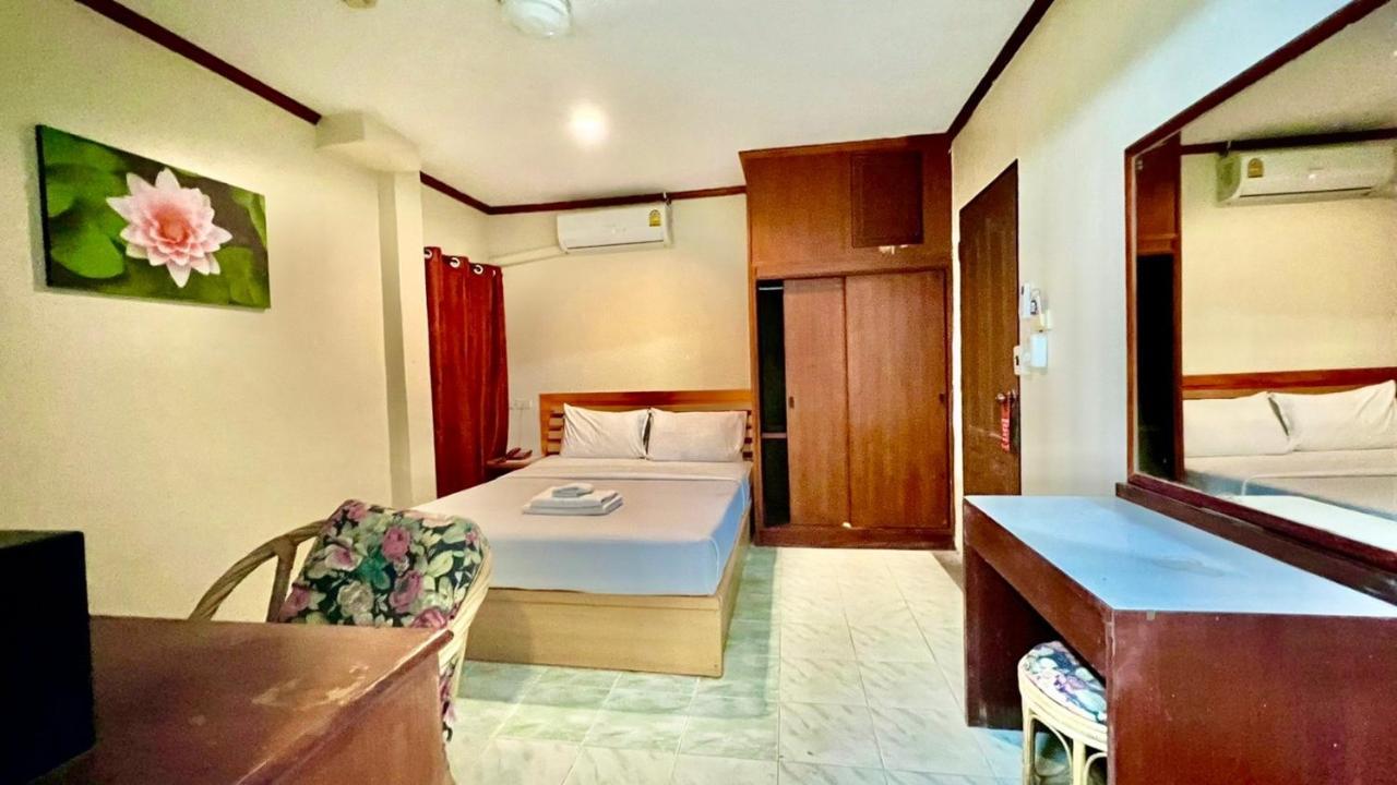 Lewiinski'S Hotel Pattaya ภายนอก รูปภาพ