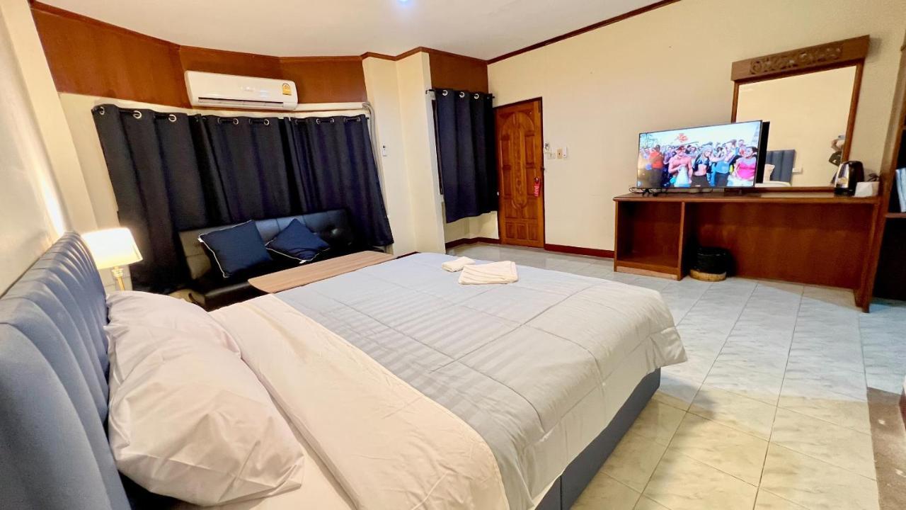Lewiinski'S Hotel Pattaya ภายนอก รูปภาพ