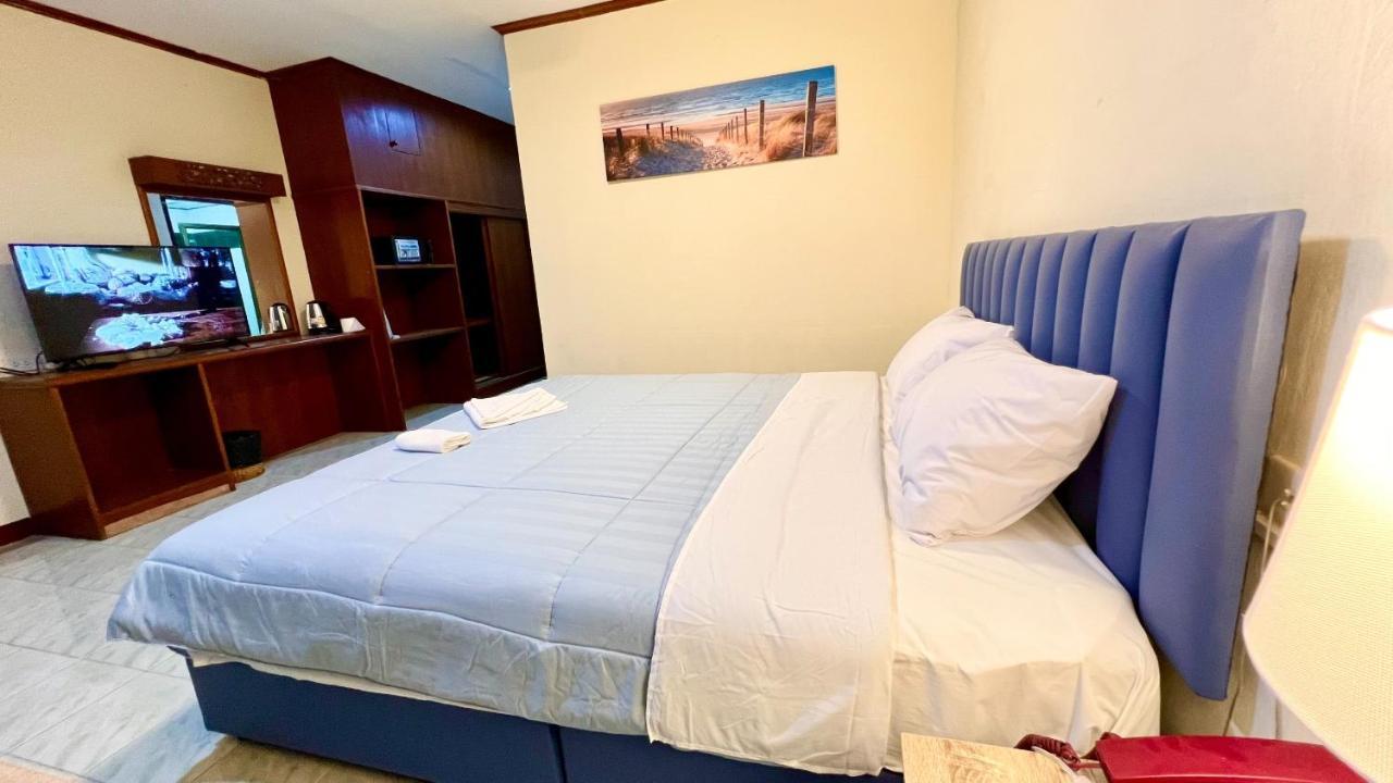 Lewiinski'S Hotel Pattaya ภายนอก รูปภาพ