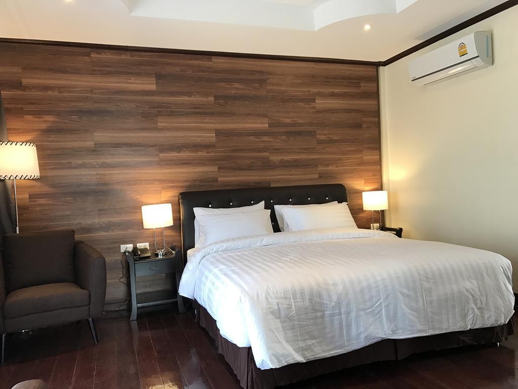 Lewiinski'S Hotel Pattaya ภายนอก รูปภาพ